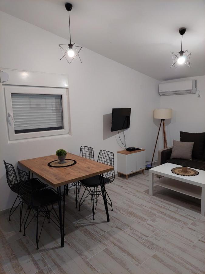 Apartmani.ストモレ エクステリア 写真