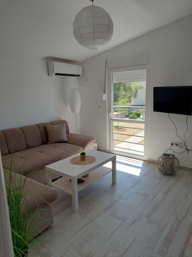 Apartmani.ストモレ エクステリア 写真
