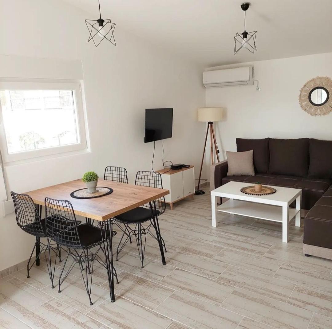 Apartmani.ストモレ エクステリア 写真